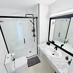 Penthouse Near Center And With Pool Apartmán *