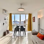 Penthouse Near Center And With Pool Torremolinos