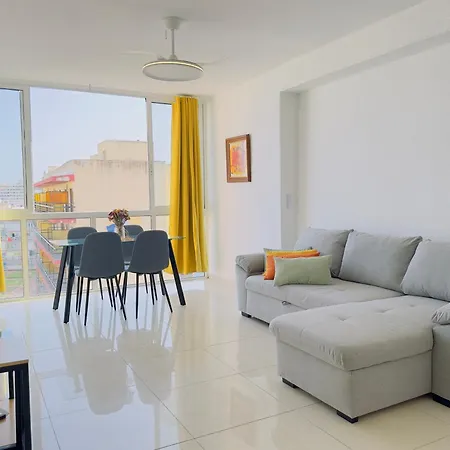 Apartment Penthouse Near Center And With Pool