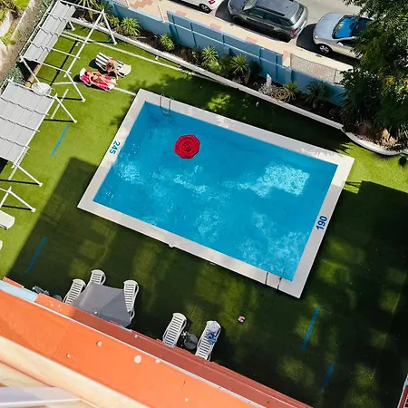 Penthouse Near Center And With Pool