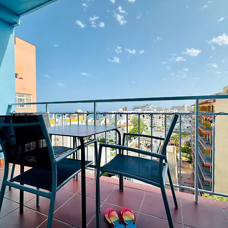 Penthouse Near Center And With Pool Torremolinos