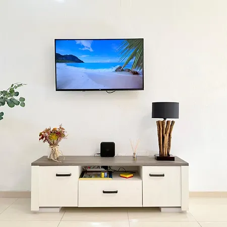 Penthouse Near Center And With Pool Daire Torremolinos