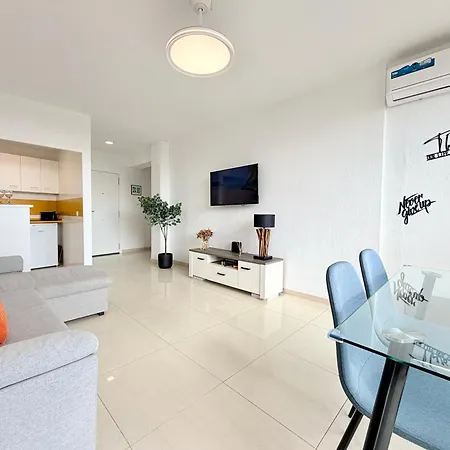 Penthouse Near Center And With Pool *