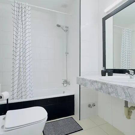 شقة Penthouse Near Center And With Pool توريمولينوس