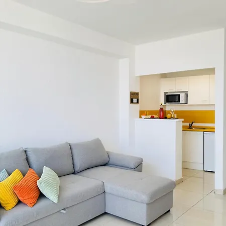 شقة Penthouse Near Center And With Pool توريمولينوس